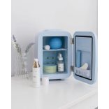 Flamingueo - Mini kozmetikai hűtőszekrény 4L 